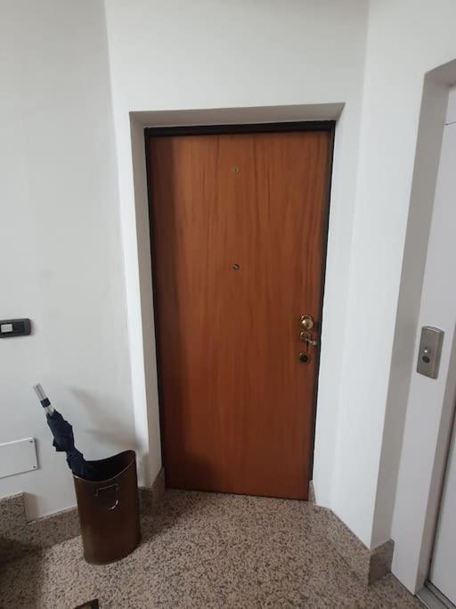 Apartamento Officium Su Piazzetta Turín Exterior foto